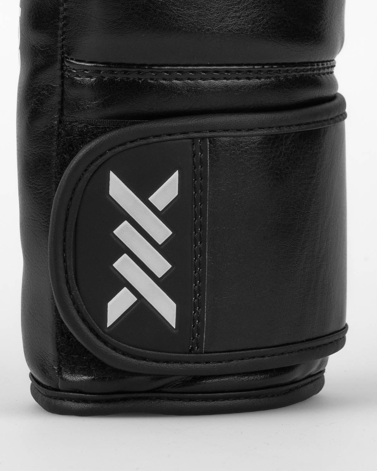 Caged Boxhandschuhe Core - Schwarz/Weiss