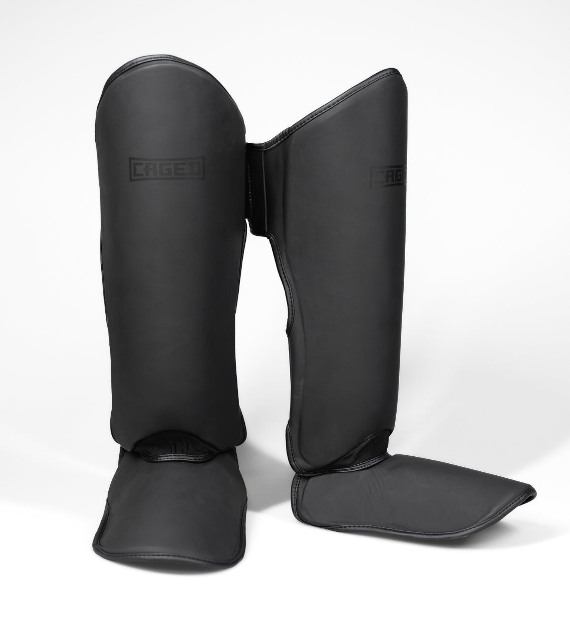 Caged Schienbeinschoner Shadow - Schwarz/Schwarz - The Fight Company Deutschland