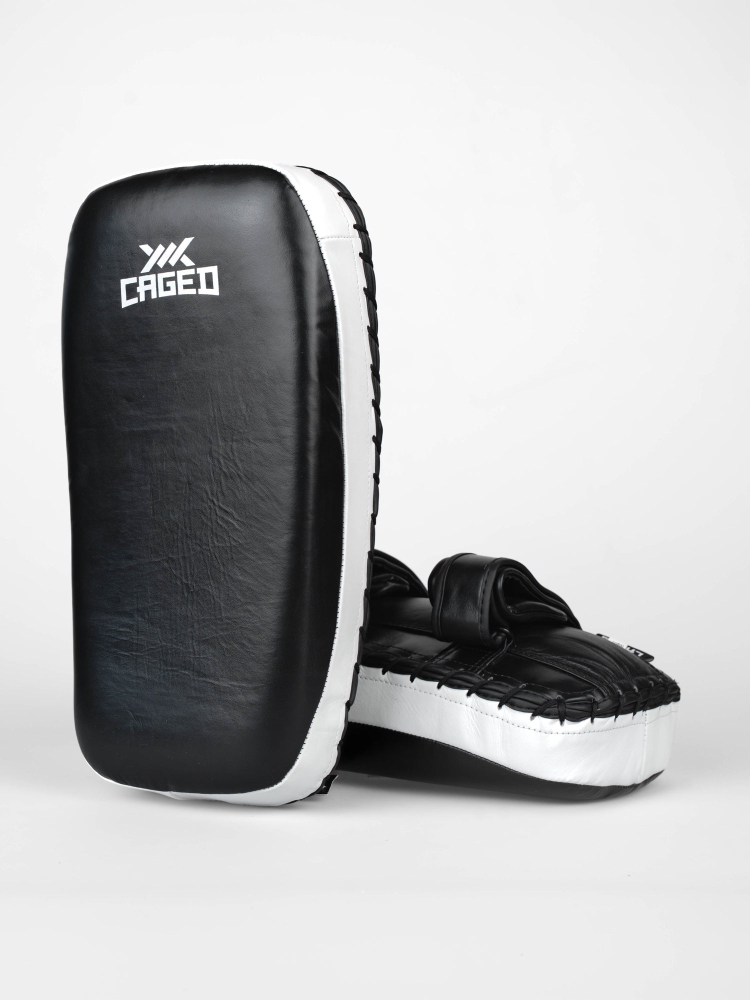 Caged Thai Pads 'X' Series - Schwarz