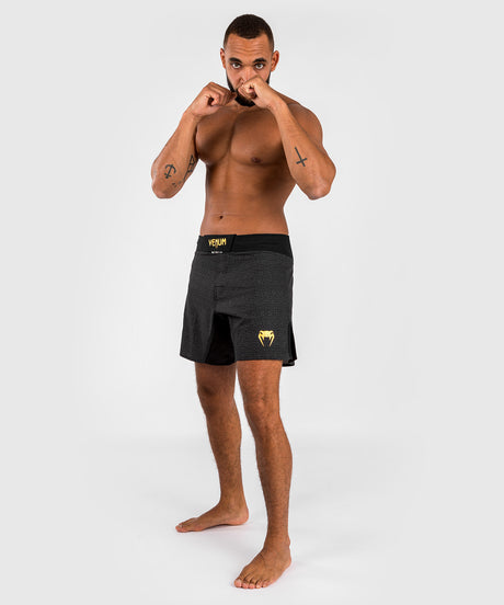 Venum x Ares MMA Shorts - Schwarz/Gold