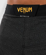 Venum x Ares MMA Shorts - Schwarz/Gold