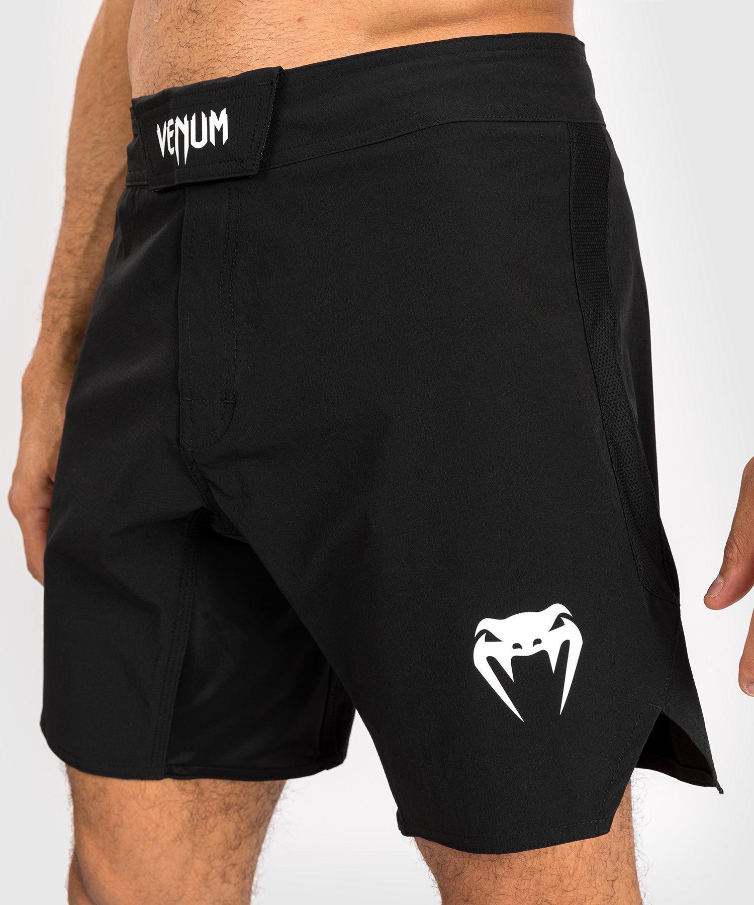 Venum MMA Shorts Contender - Schwarz/Weiss