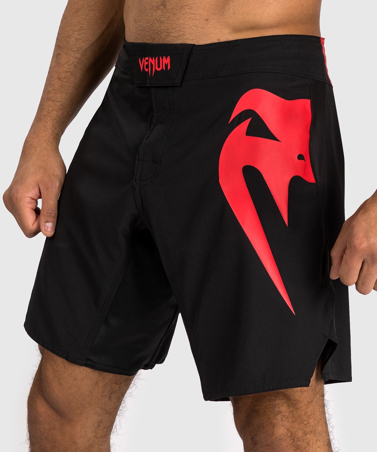 Venum MMA Shorts Light 5.0 - Schwarz/Rot