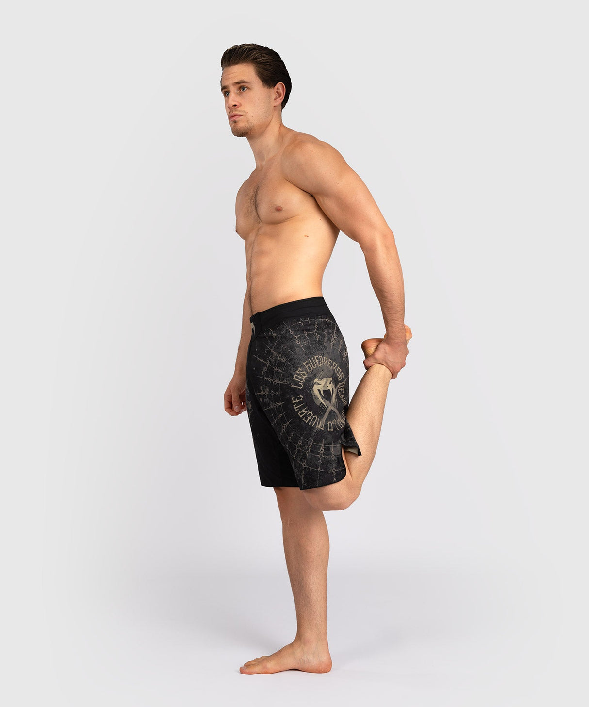 Venum MMA Shorts Santa Muerte 5.0 – Schwarz/Gold