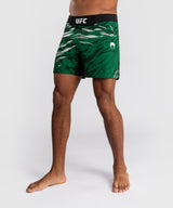 UFC Venum MMA Shorts Fight Night Fusion Short Fit – Grün