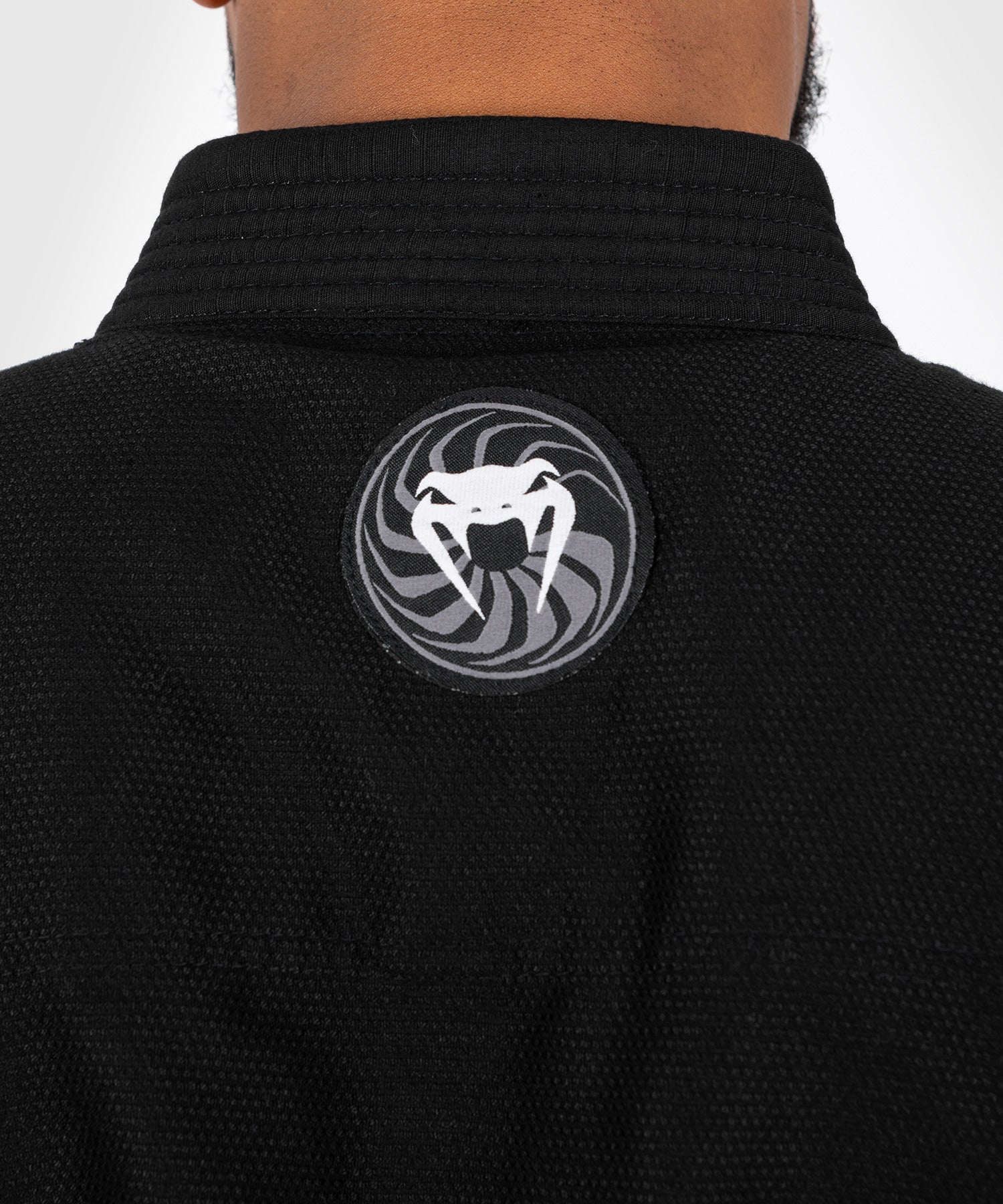 Venum BJJ Gi First - Schwarz - inkl. weißem Gürtel