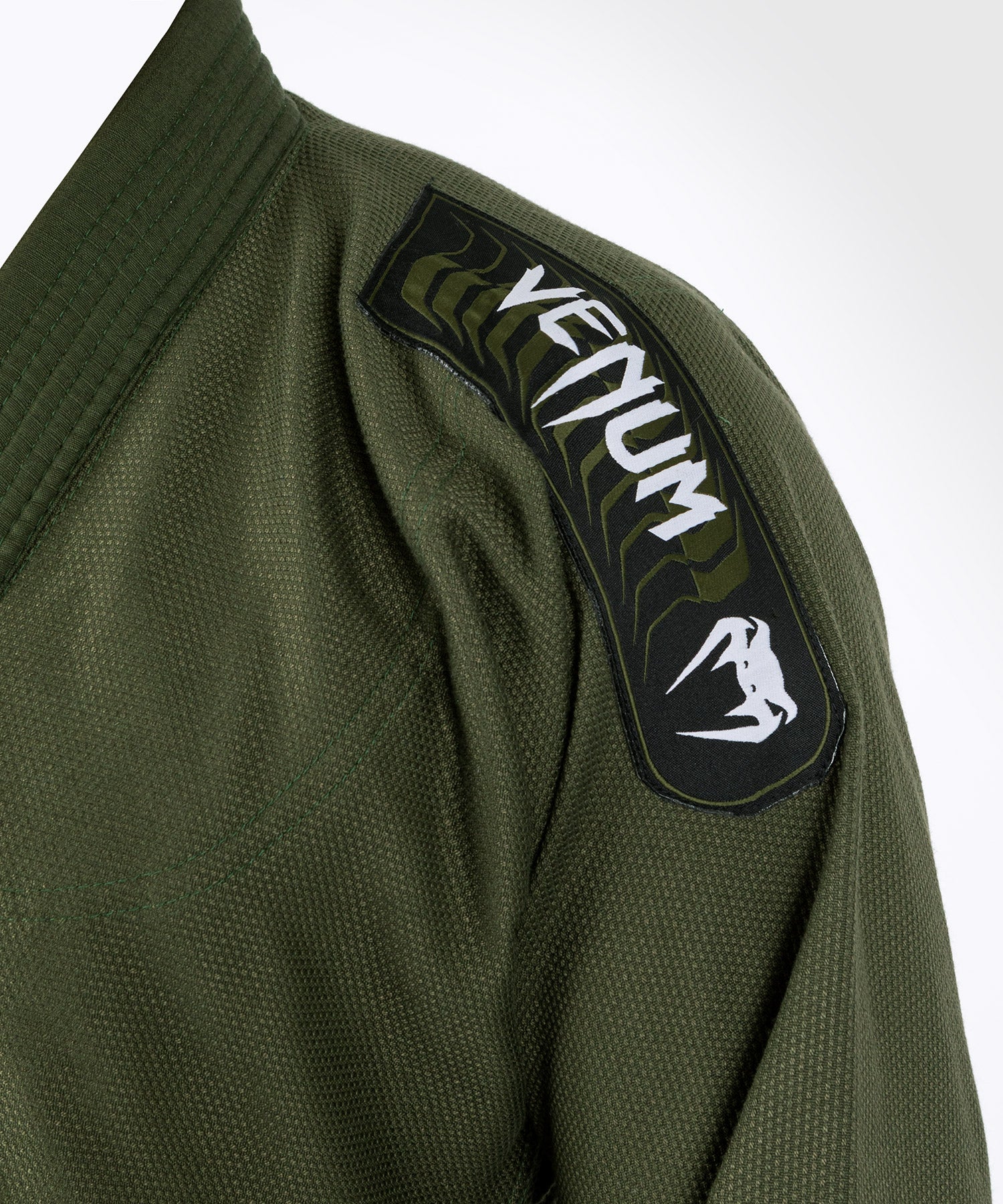 Venum BJJ Gi First - Khaki Grün - inkl. weißem Gürtel