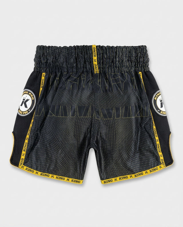 King Pro Boxing Muay Thai Shorts ‚08‘ – Schwarz/Gold
