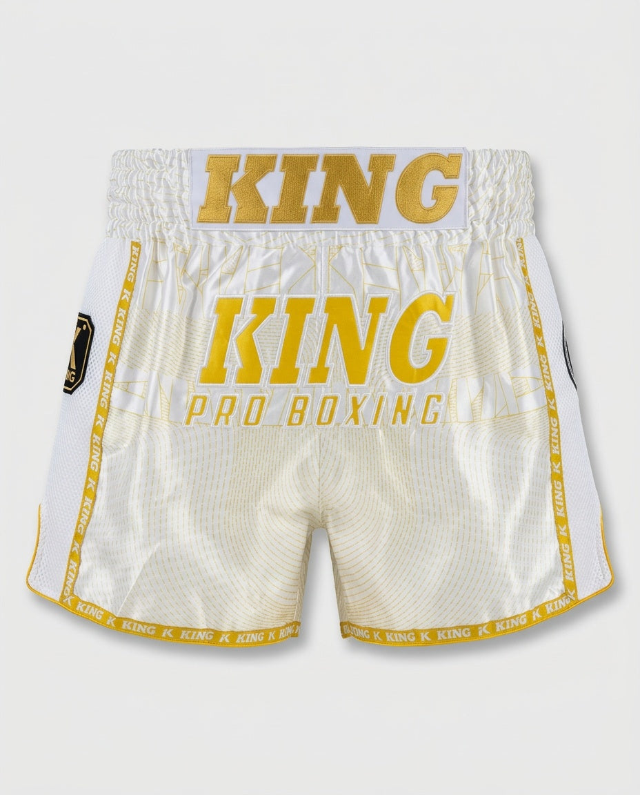 King Pro Boxing Muay Thai Shorts ‚08‘ – Weiss/Gold