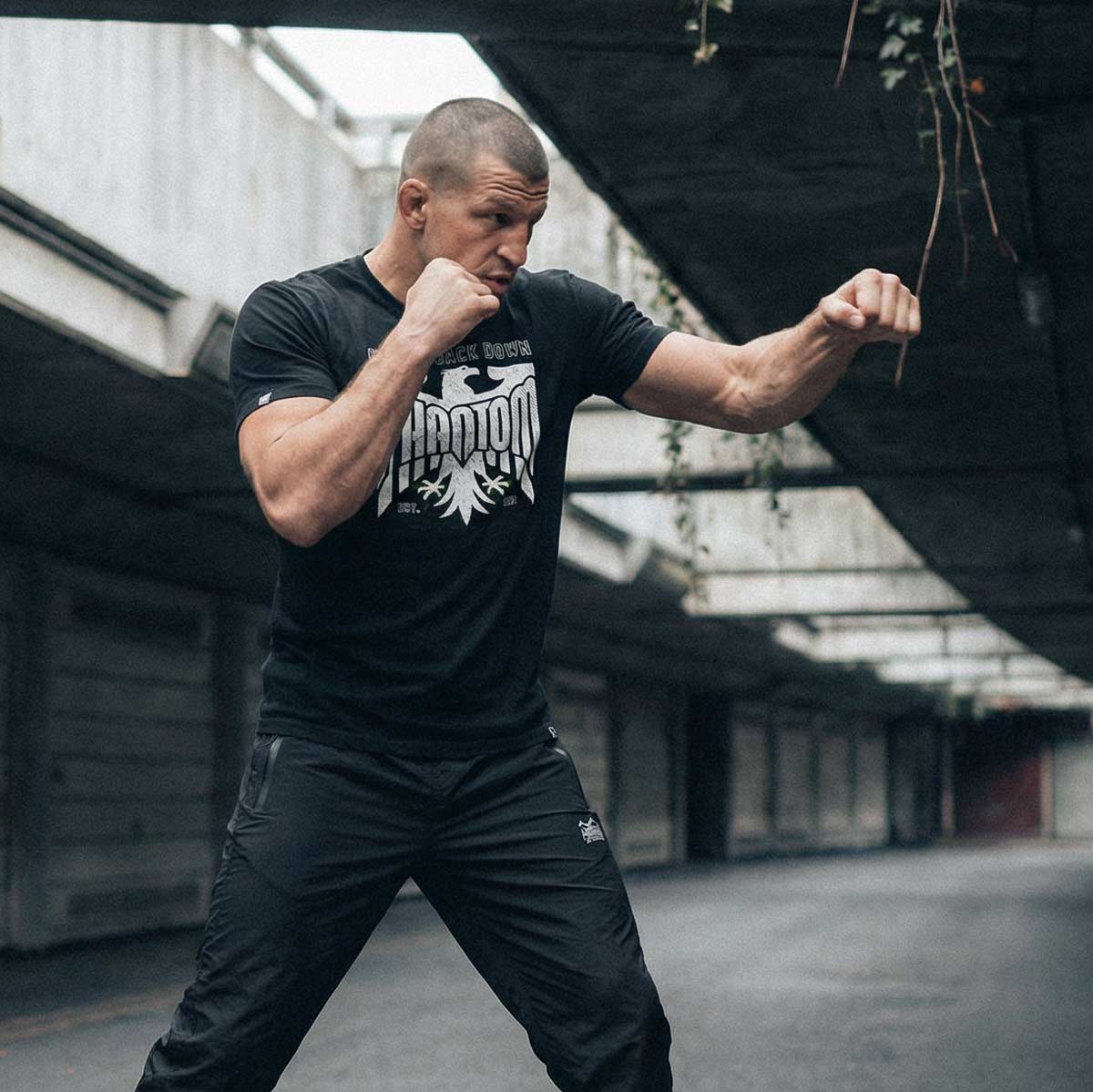Phantom Athletics T-Shirt Germany Never Back Down - Schwarz