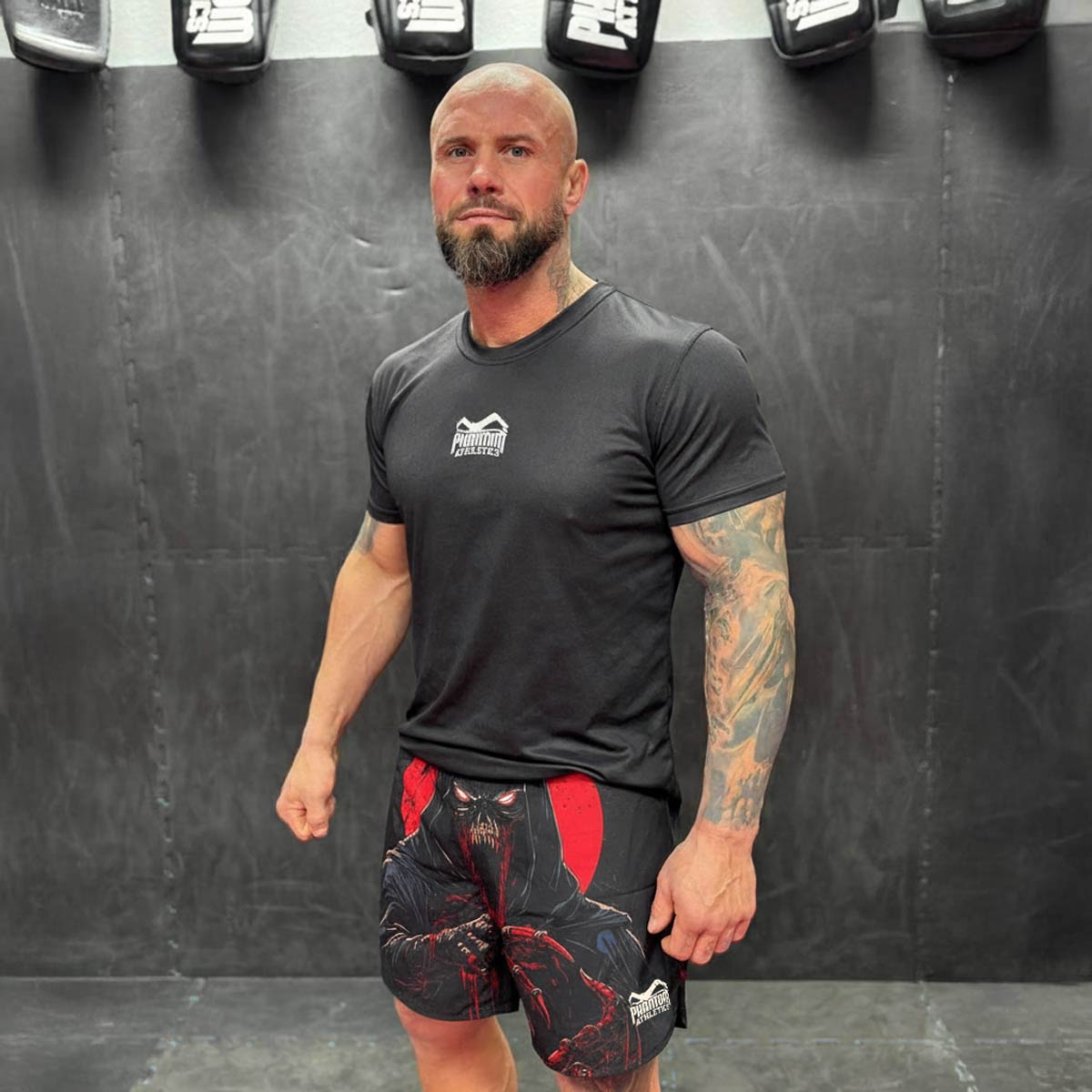 Phantom Athletics MMA Shorts Fusion-R - Schwarz/Rot