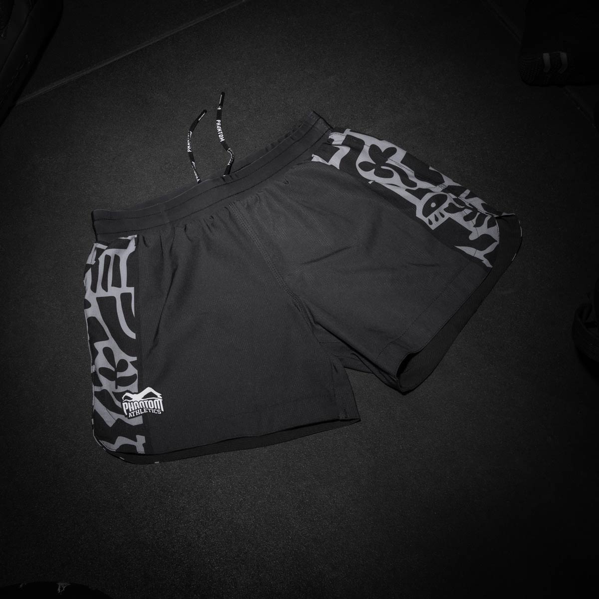 Phantom Athletics MMA Shorts Fusion-R Groundgame - Schwarz/Grau