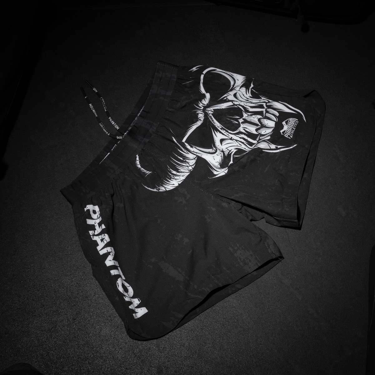 Phantom Athletics MMA Shorts Fusion-R - Schwarz/Weiß
