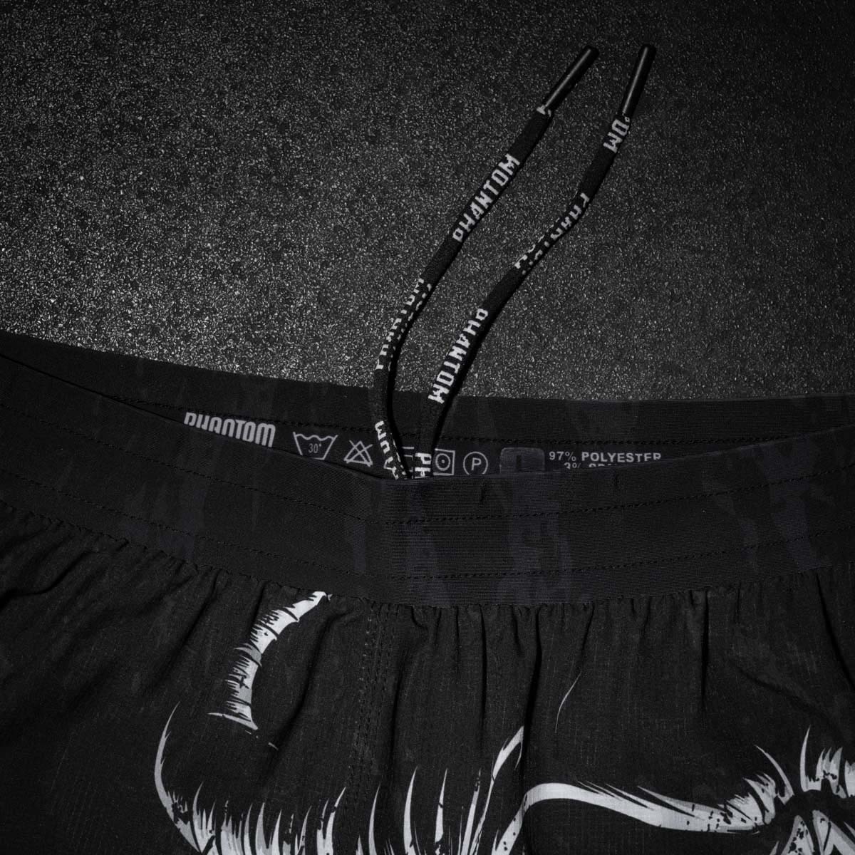 Phantom Athletics MMA Shorts Fusion-R - Schwarz/Weiß