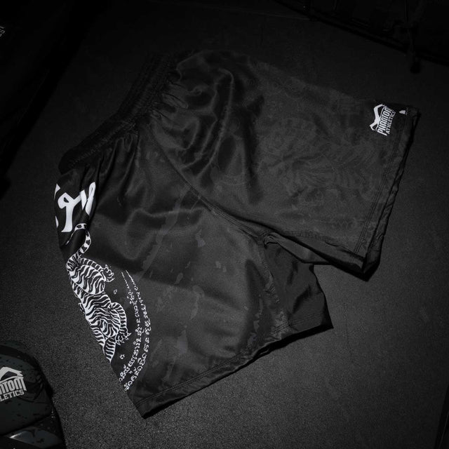 Phantom Athletics Muay Thai Shorts EVO - Schwarz