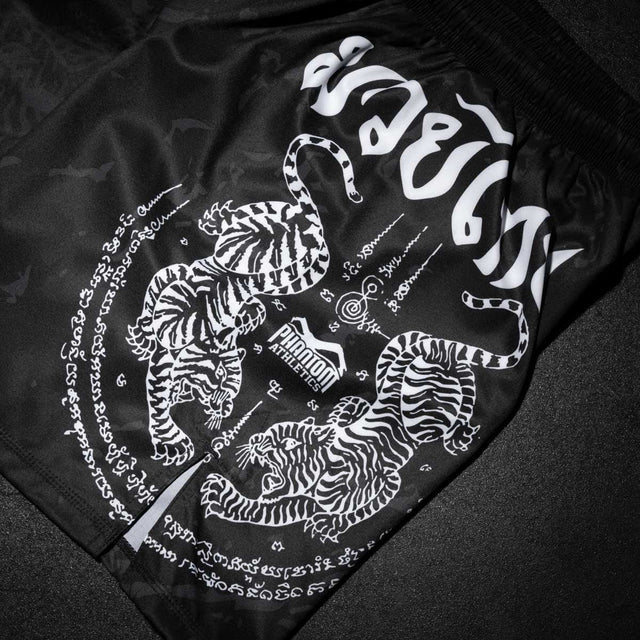 Phantom Athletics Muay Thai Shorts EVO - Schwarz