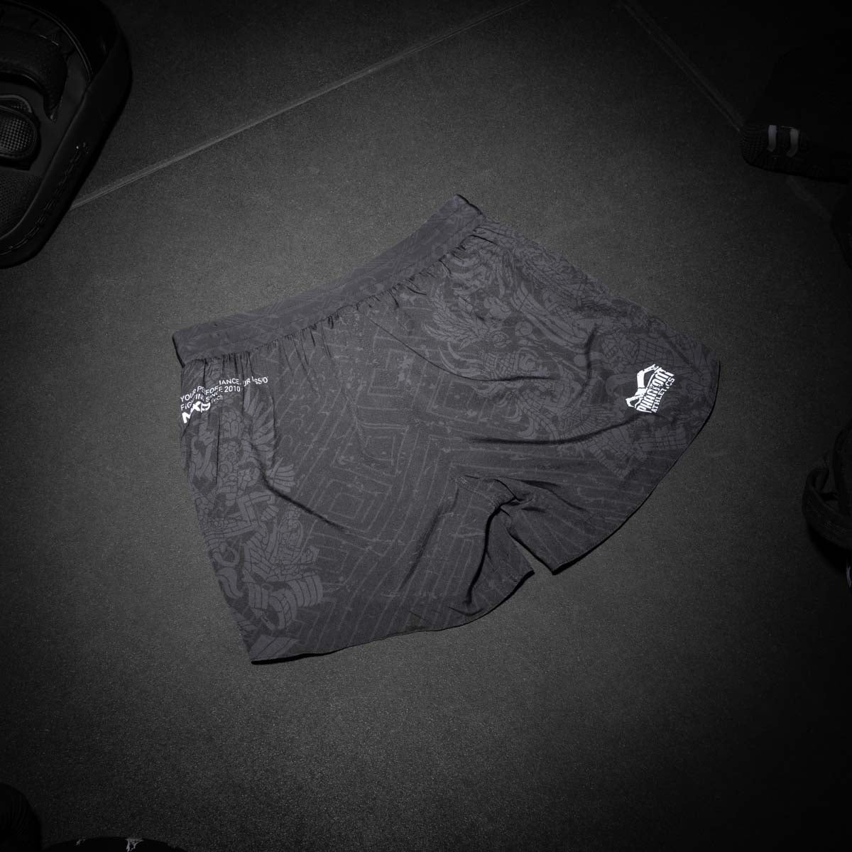 Phantom Athletics MMA Shorts Fusion Aztec - Schwarz/Grau