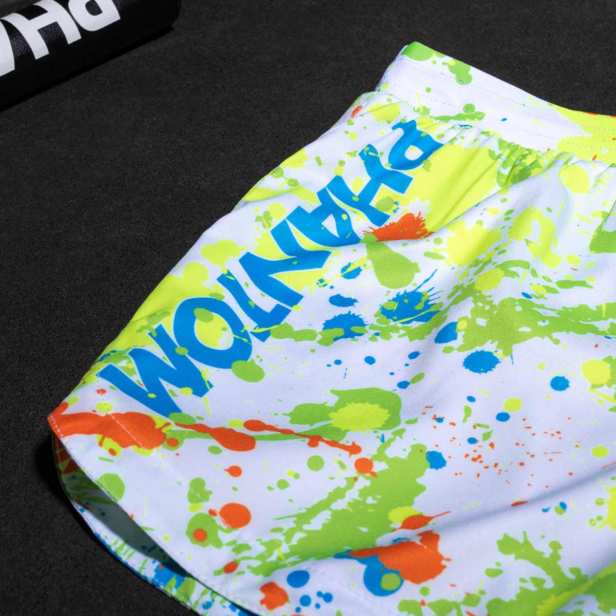 Phantom Athletics MMA Shorts Fusion Splatter - Weiß/Neon