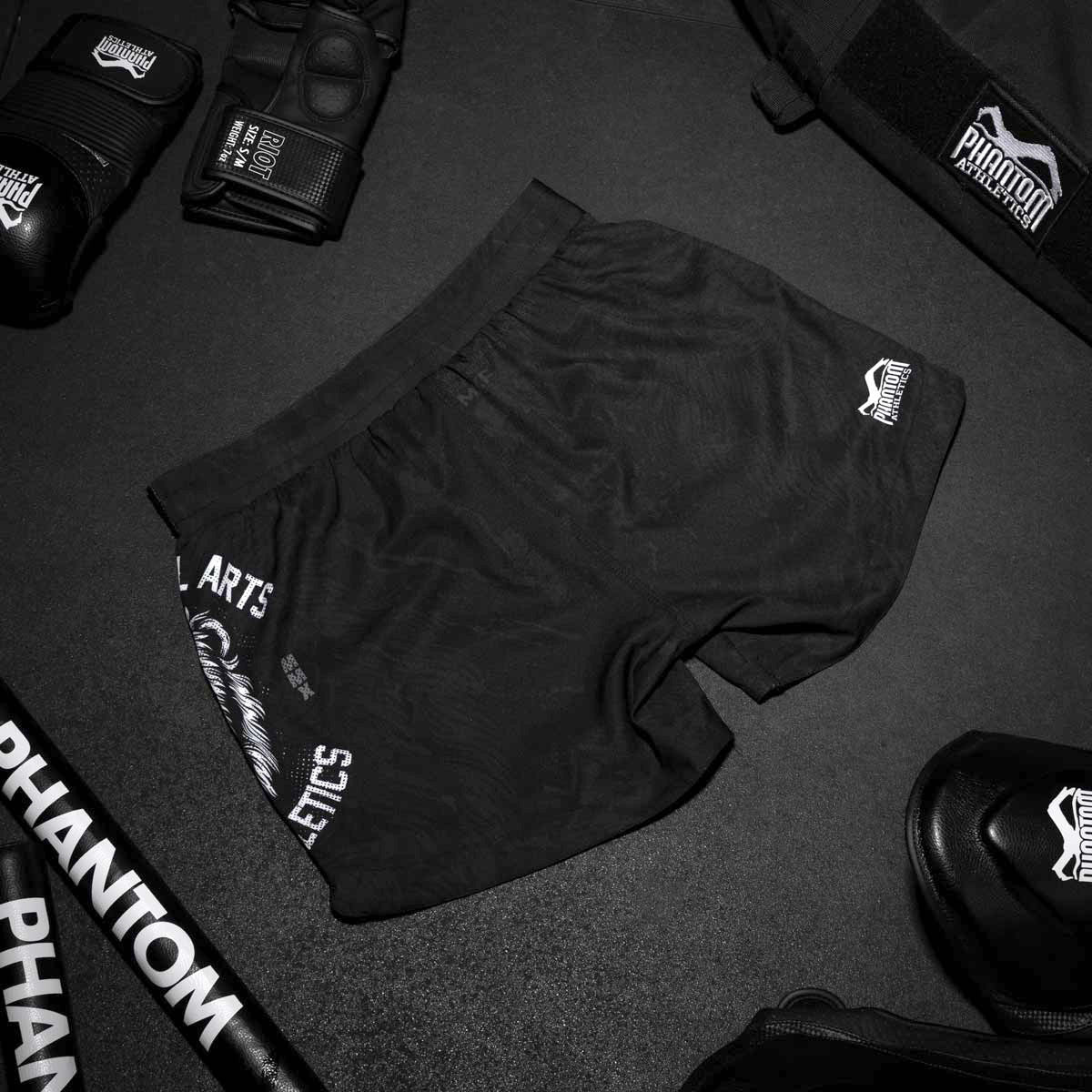 Phantom Athletics MMA Shorts Fusion Lionheart - Schwarz