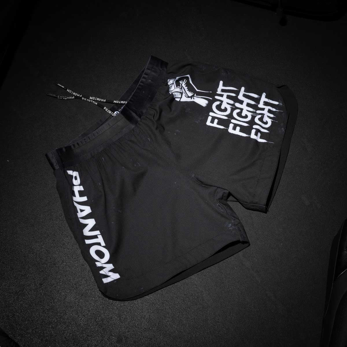 Phantom Athletics MMA Shorts Fusion-R FIGHT FIGHT FIGHT - Schwarz
