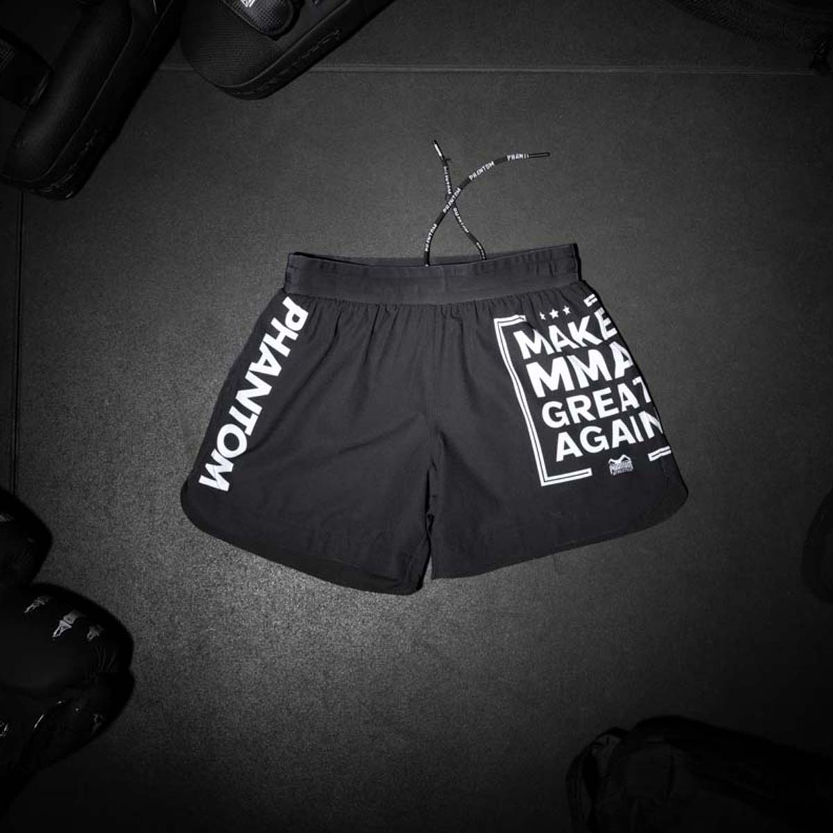 Phantom Athletics MMA Shorts Fusion-R Make MMA Great Again - Schwarz