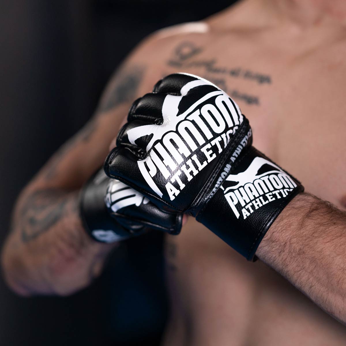 Phantom Athletics MMA-Handschuhe Blackout