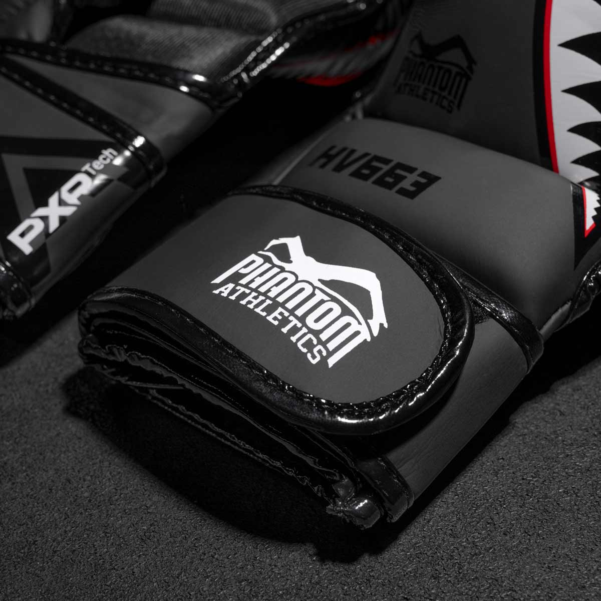 Phantom Athletics MMA Handschuhe Fight Squad - Schwarz
