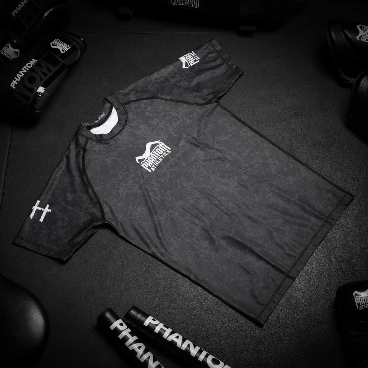 Phantom Athletics Rashguard EVO Serious - Schwarz