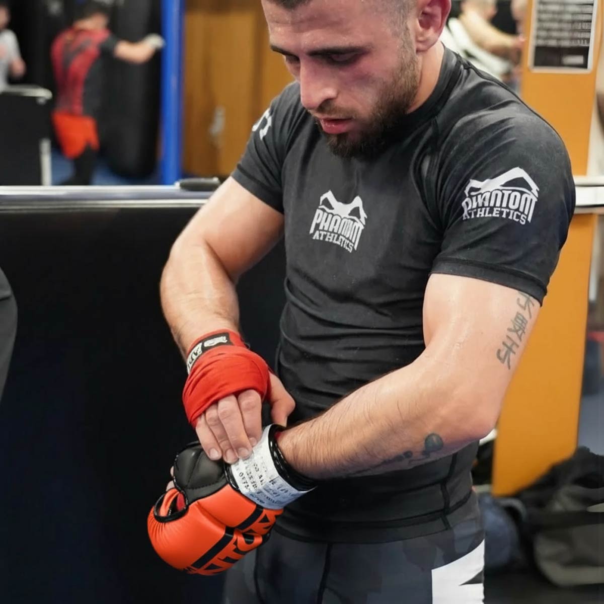 Phantom Athletics MMA-Handschuhe APEX - Neonrot