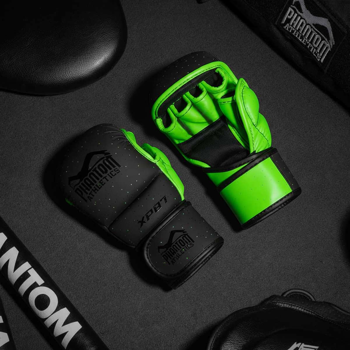 Phantom Athletics MMA-Handschuhe Galaxy - Schwarz/Neongrün