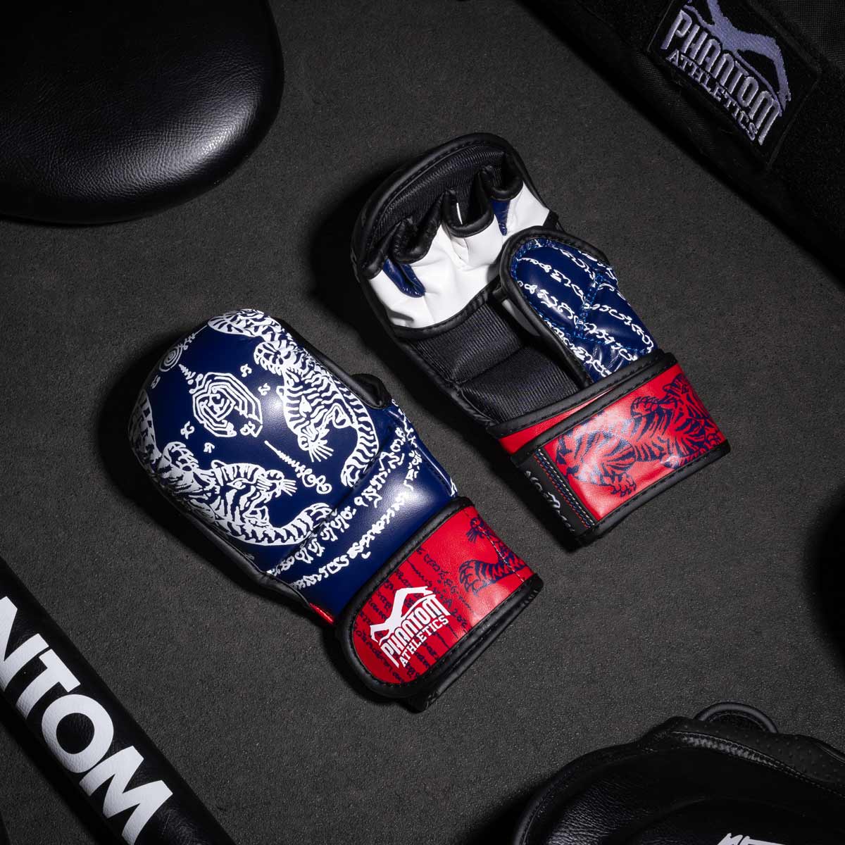 Phantom Athletics MMA Handschuhe Sparring Muay Thai - Blau