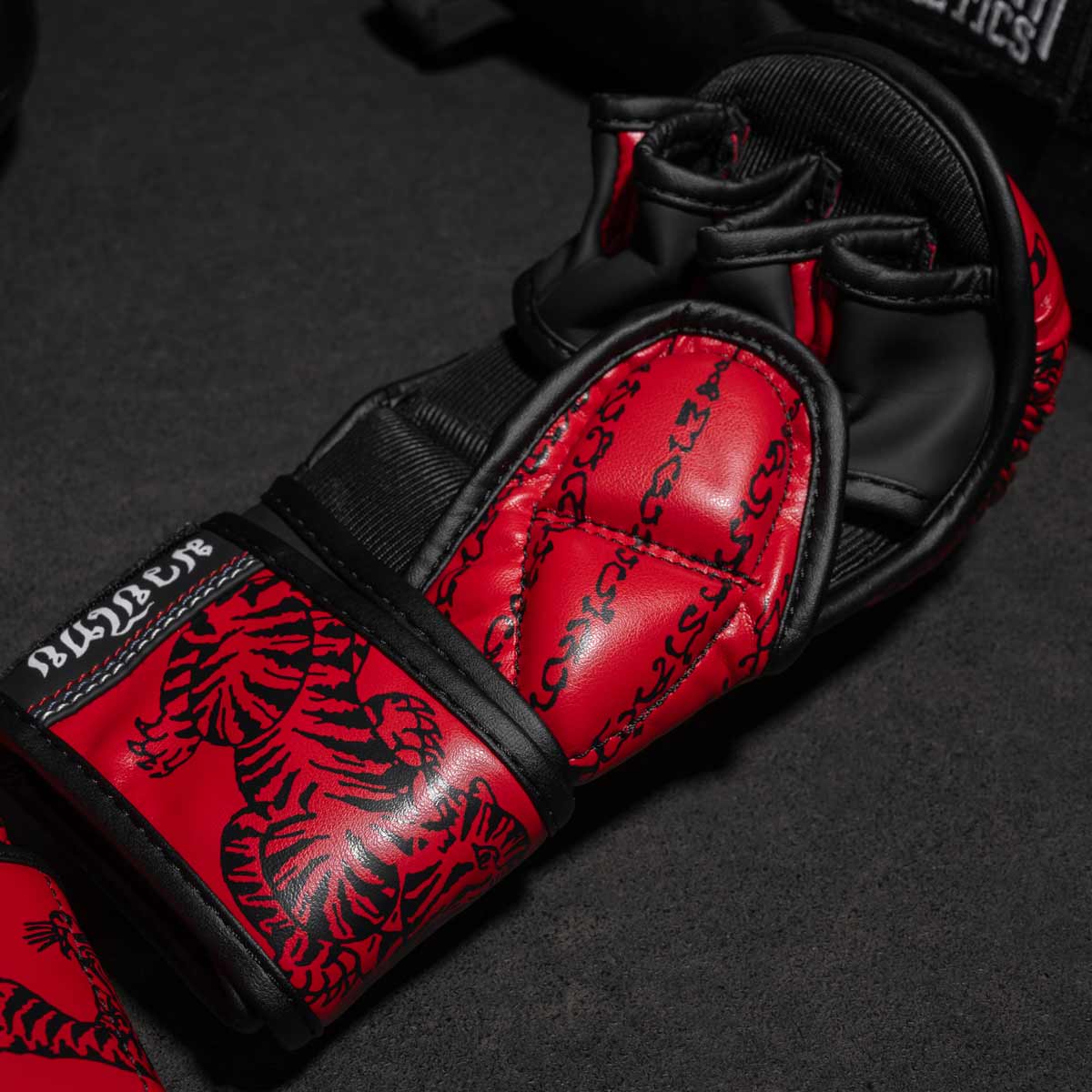 Phantom Athletics MMA Handschuhe Sparring Muay Thai - Rot