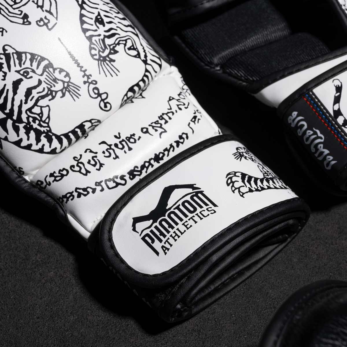 Phantom Athletics MMA Handschuhe Sparring Muay Thai - Weiß