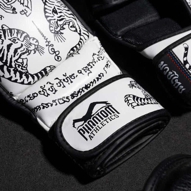Phantom Athletics MMA Handschuhe Sparring Muay Thai - Weiß