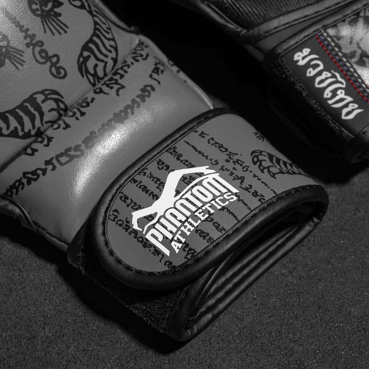 Phantom Athletics MMA Handschuhe Sparring Muay Thai - Grau