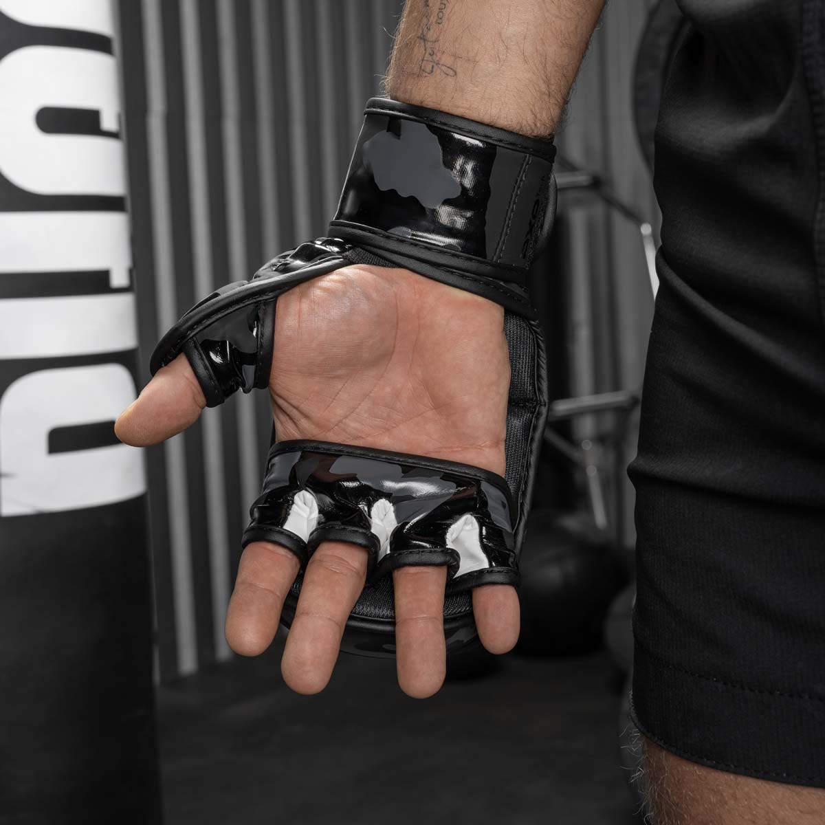 Phantom Athletics MMA Handschuhe APEX - Schwarz/Camo