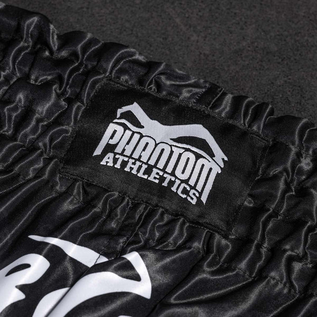 Phantom Athletics Muay Thai Shorts Sak Yant - Schwarz