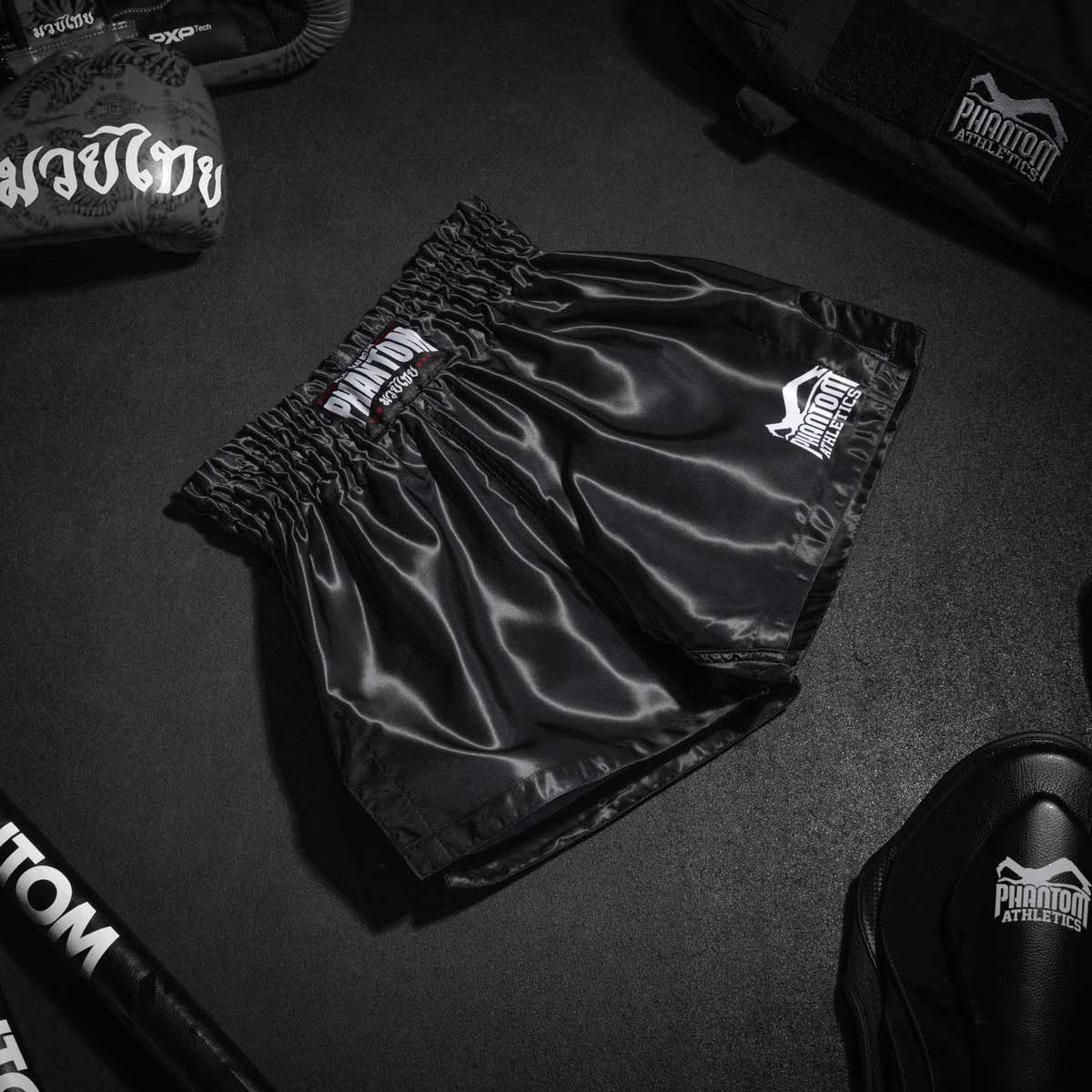 Phantom Athletics Muay Thai Shorts Team - Schwarz