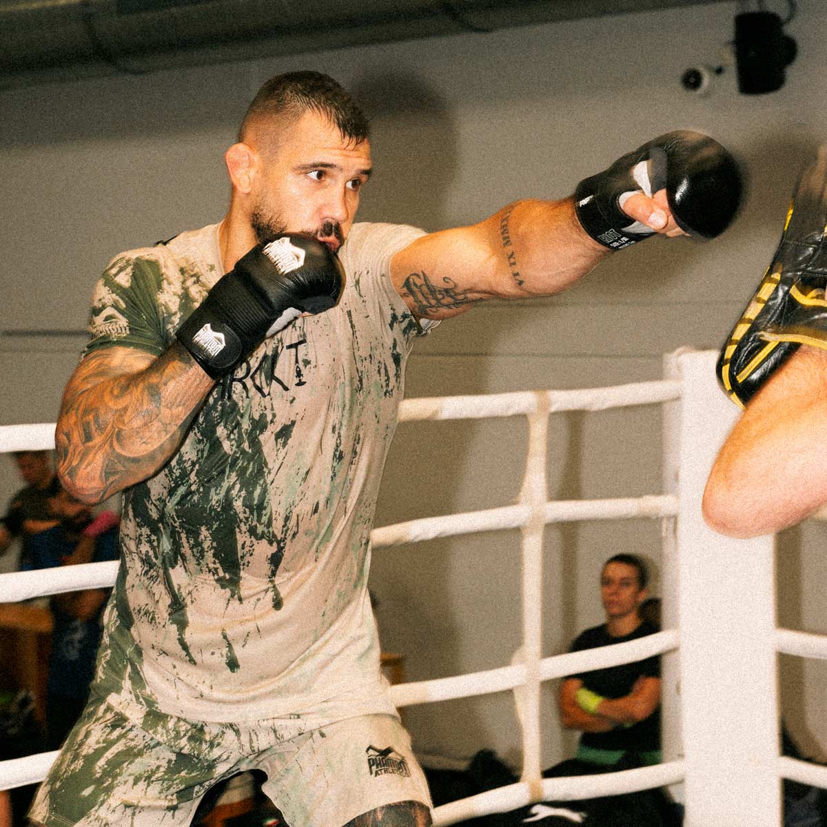 Phantom Athletics MMA Handschuhe Riot Pro