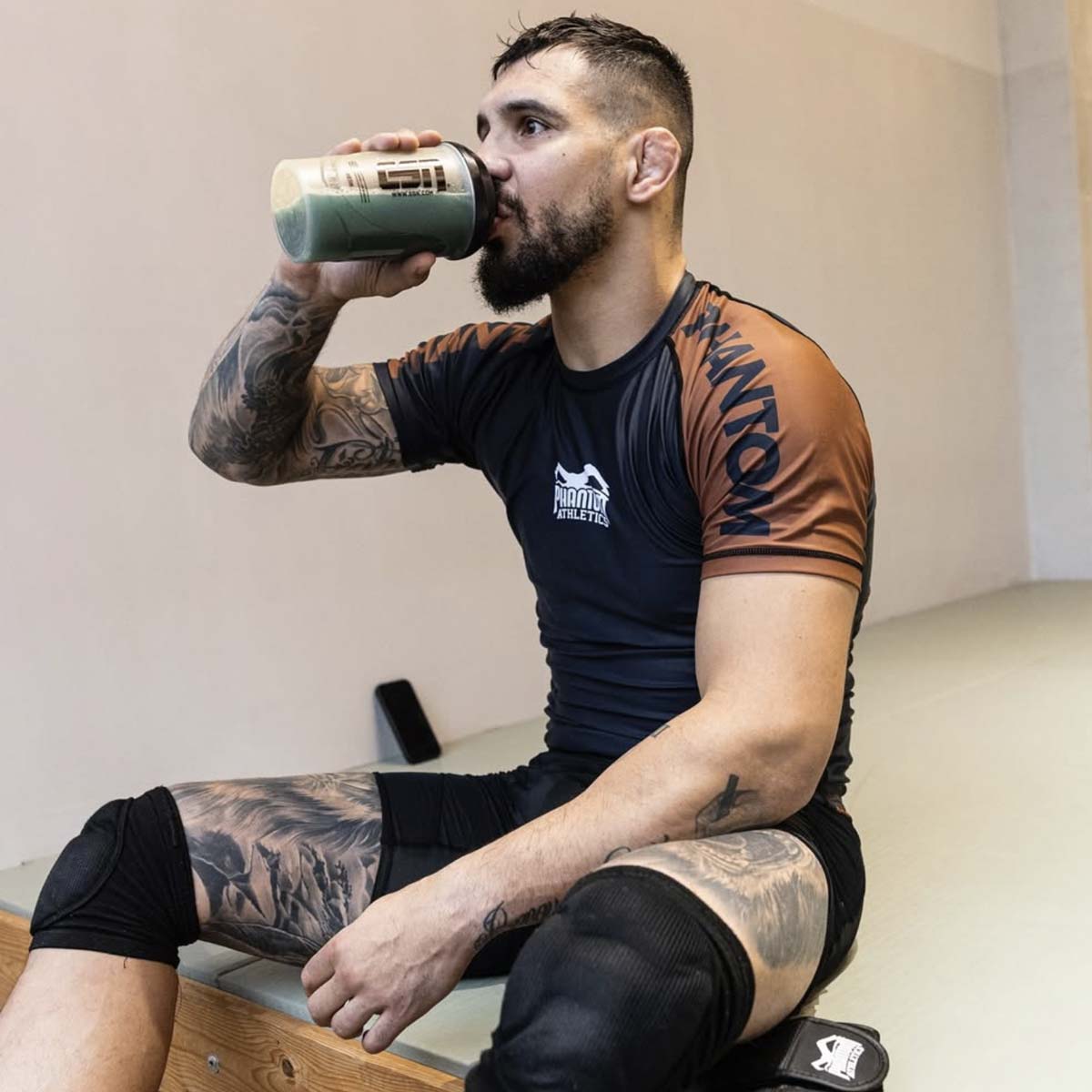 Phantom Athletics Rashguard Ranked - Braun
