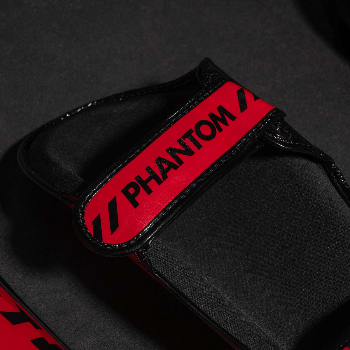 Phantom Athletics Schienbeinschoner APEX Striking - Rot