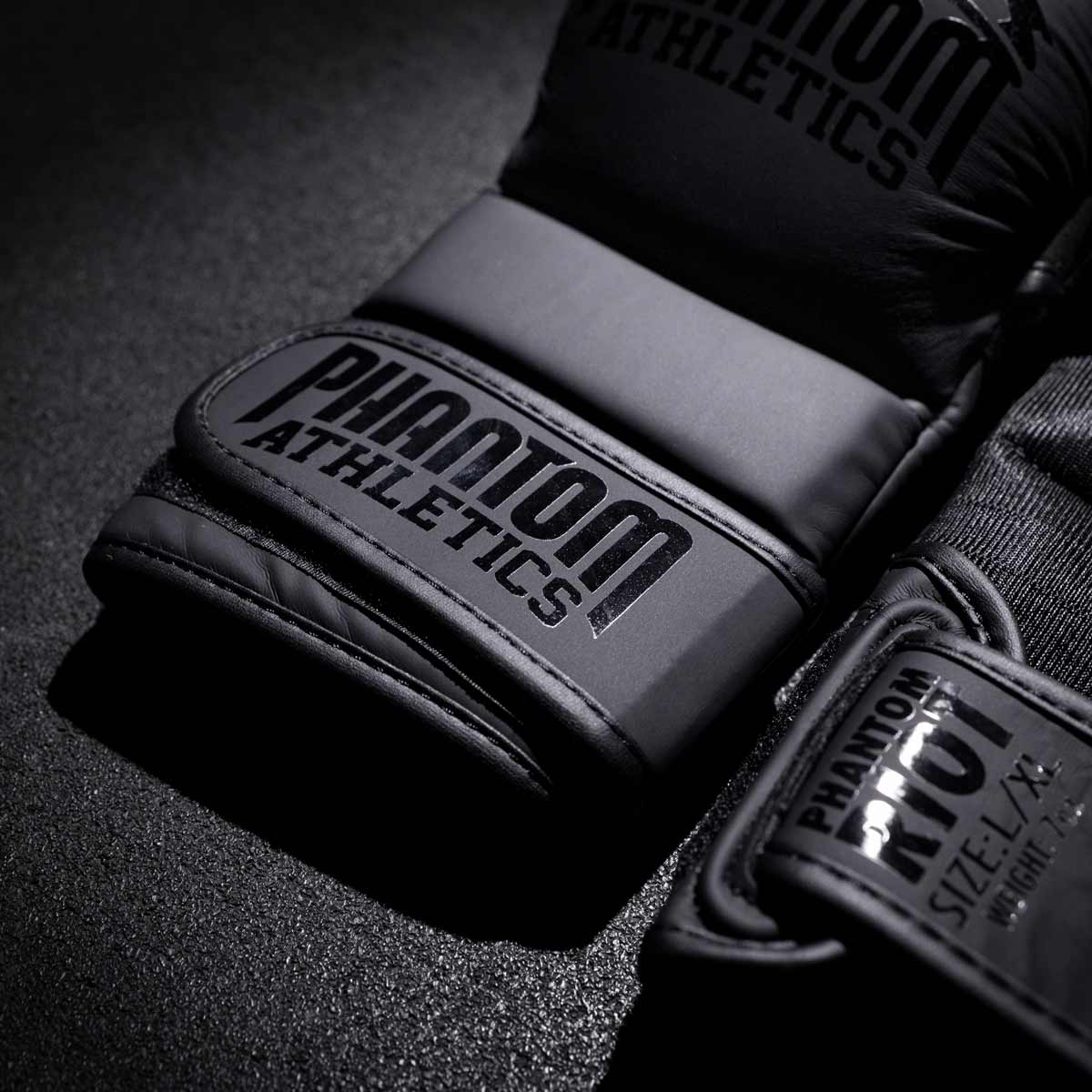 Phantom Athletics MMA Handschuhe Riot - Schwarz