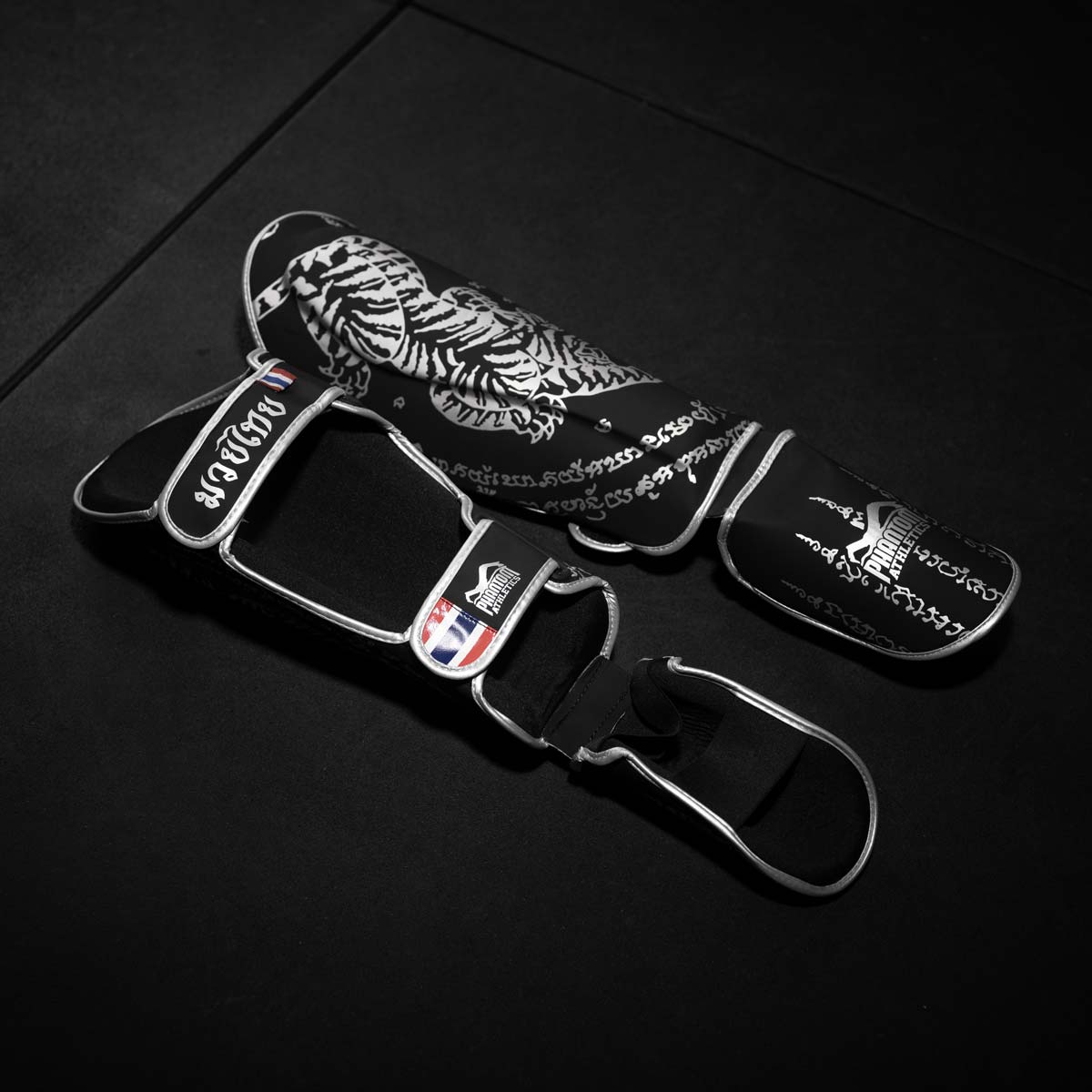 Phantom Athletics Schienbeinschoner Muay Thai - Schwarz/Silber