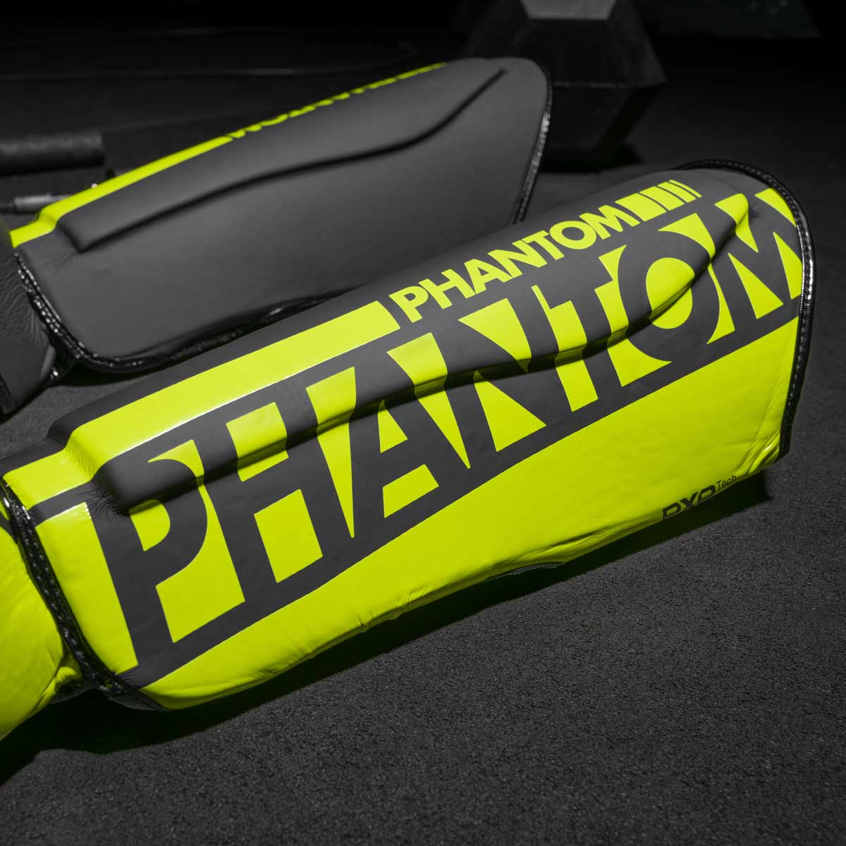 Phantom Athletics Schienbeinschoner APEX Striking - Neon
