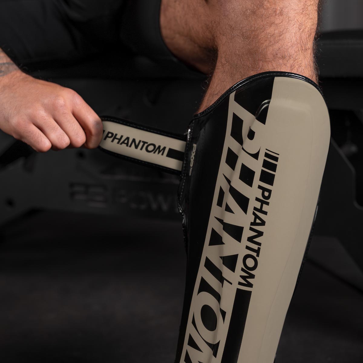 Phantom Athletics Schienbeinschoner APEX Striking - Sand