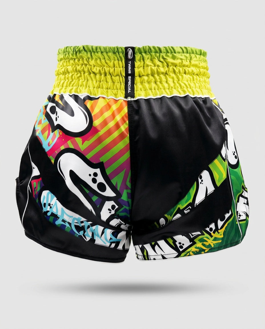 Twins Muay-Thai-Shorts TTBL Graffiti – Schwarz/Grün/Gelb