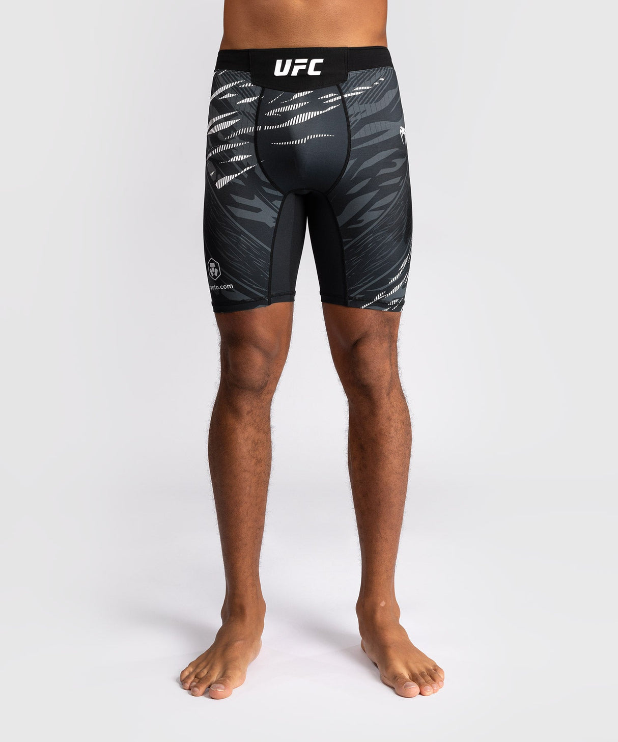 UFC Venum Vale Tudo Fight Night Fusion Shorts – Schwarz