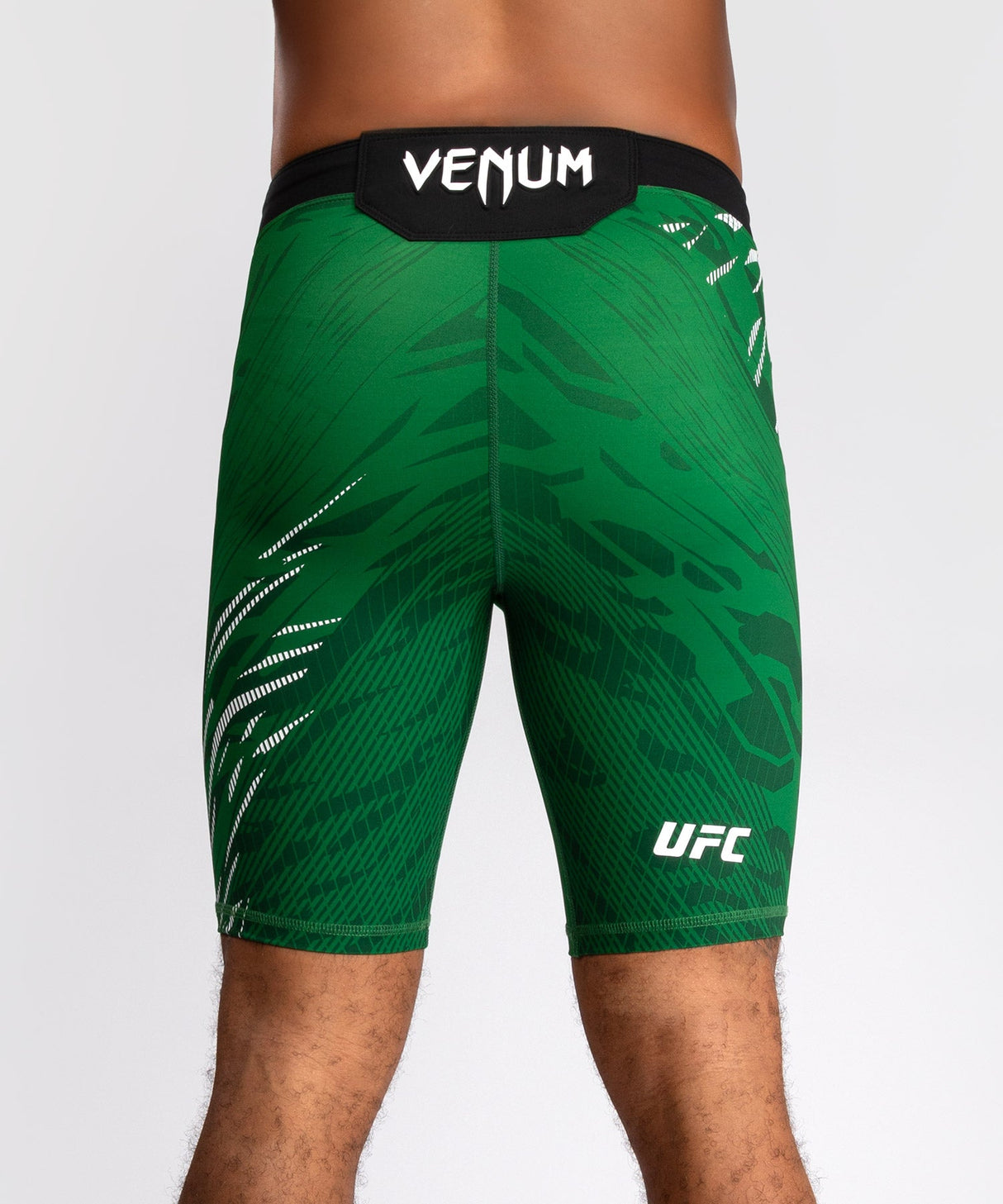 UFC Venum Vale Tudo Fight Night Fusion Shorts – Grün