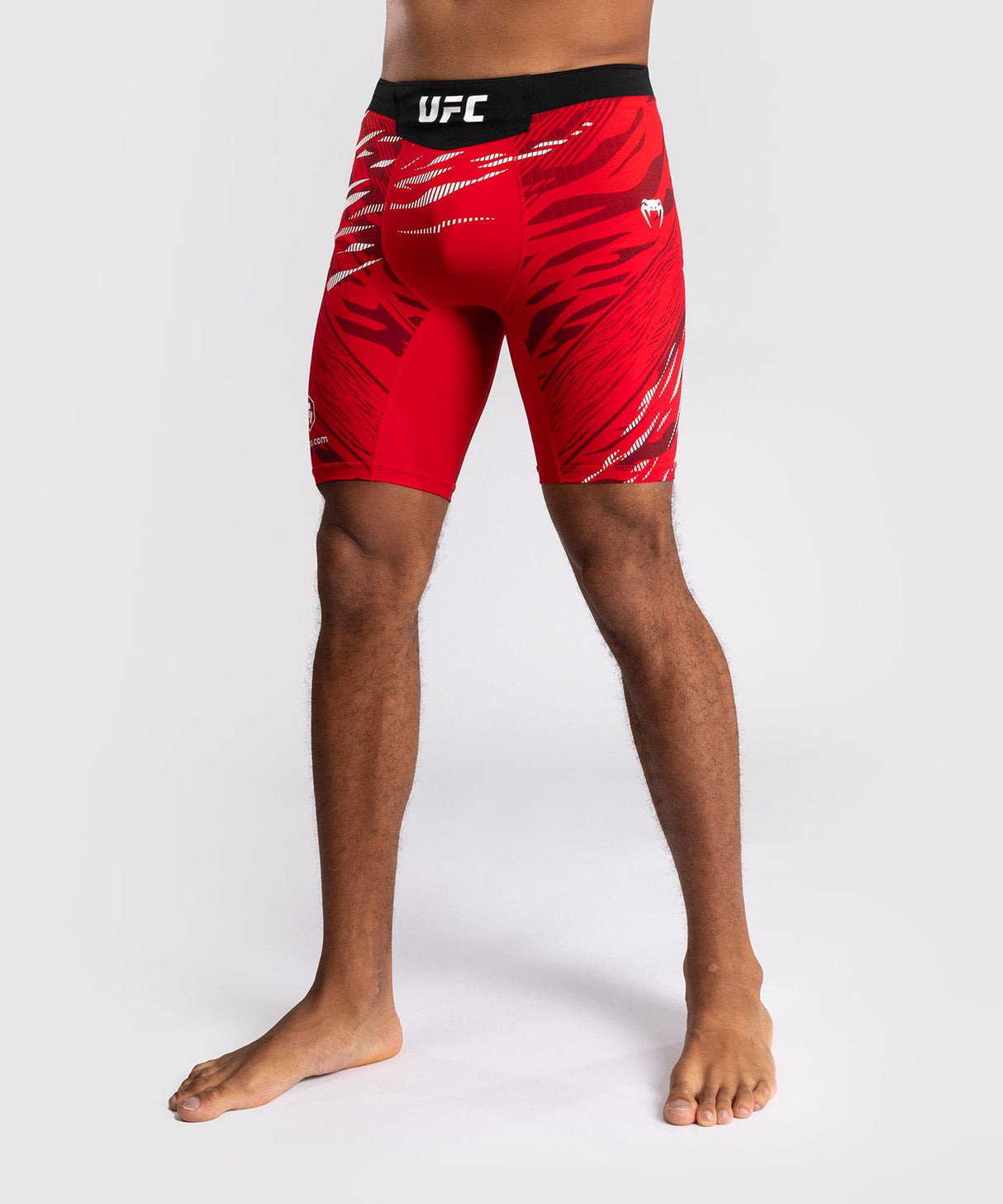 UFC Venum Vale Tudo Fight Night Fusion Shorts – Rot