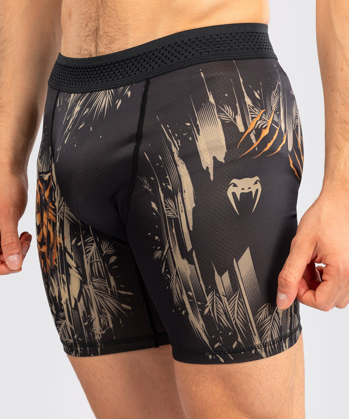 Venum Kompressionsshorts Tiger - Schwarz/Orange